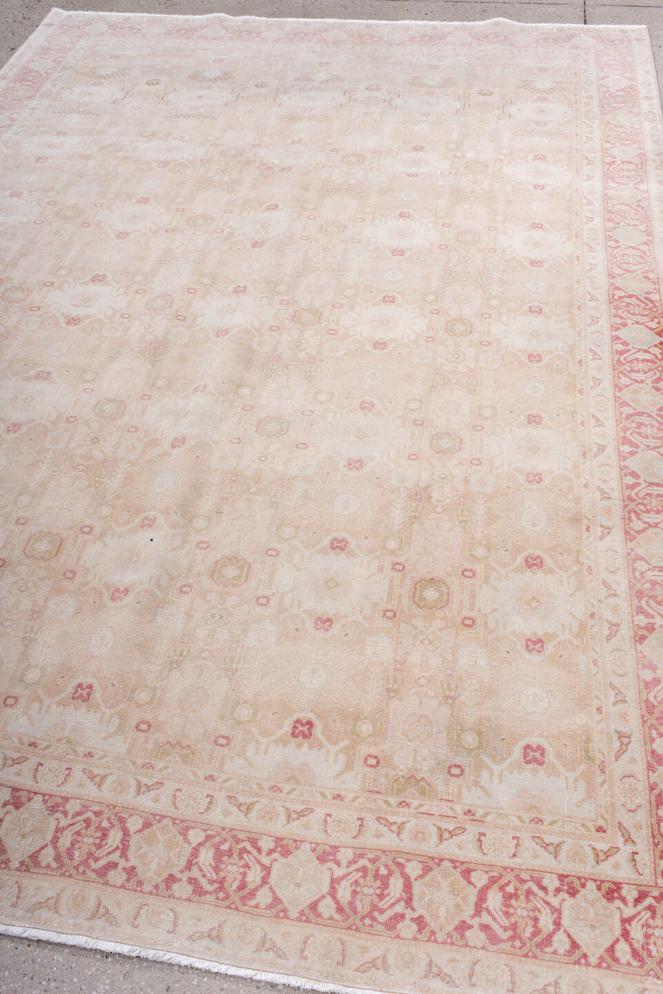 6' x 9' one-of-a-kind handmade antique Sivas medium size rug. Color palette: ivory, blush, rose, cream, taupe, beige, pink