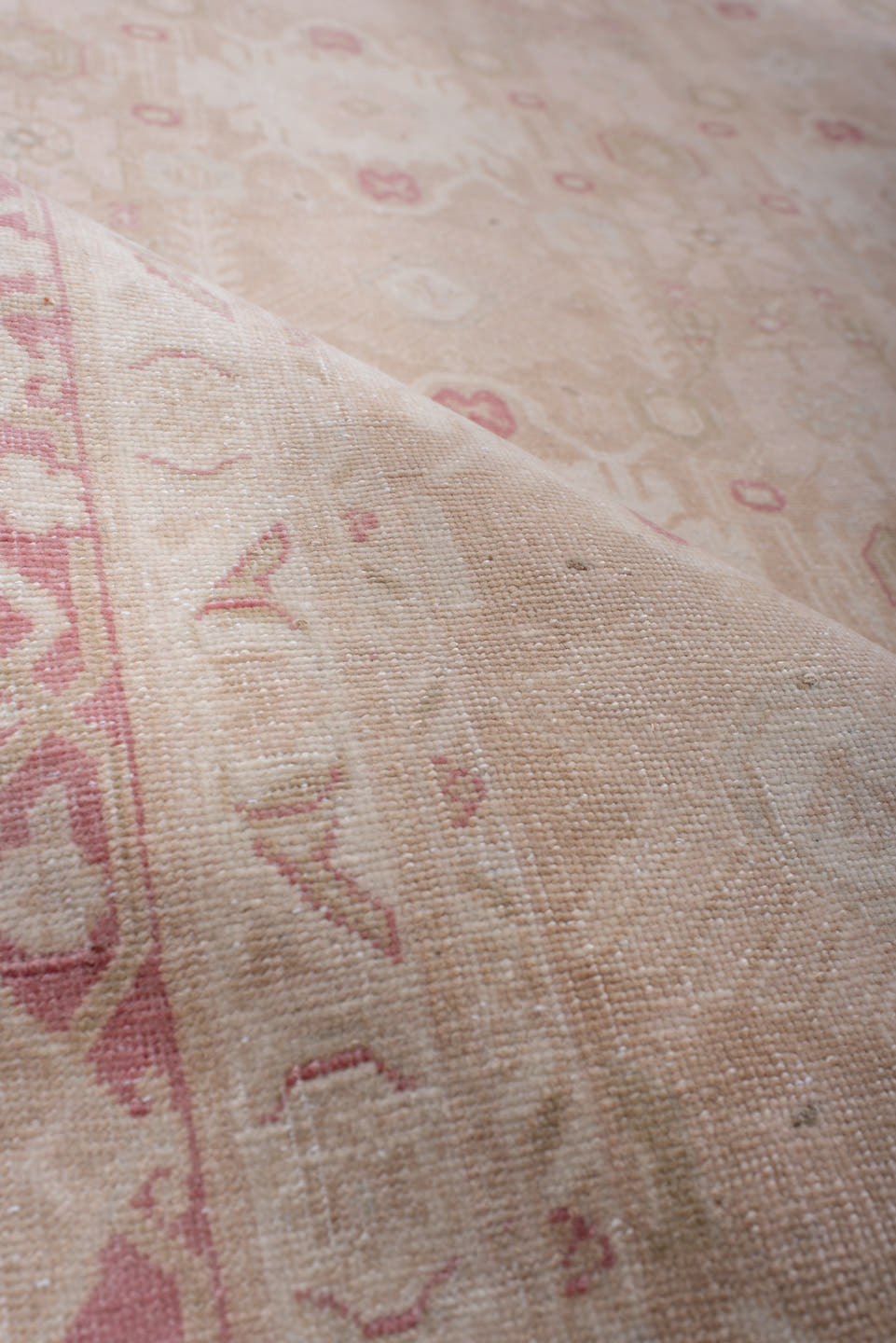 6' x 9' one-of-a-kind handmade antique Sivas medium size rug. Color palette: ivory, blush, rose, cream, taupe, beige, pink