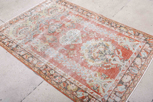 Vintage Mahal Area Rug (4' x 6')