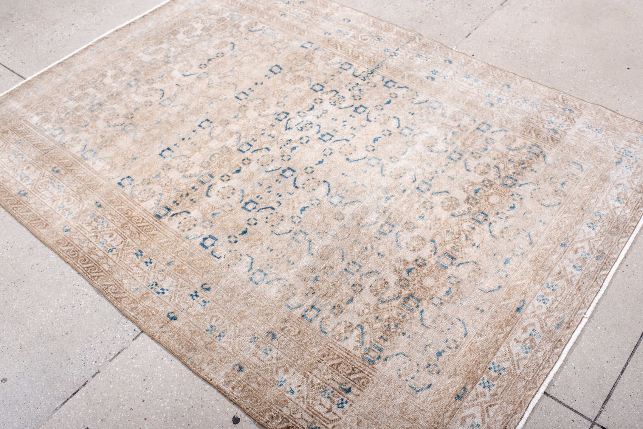 4' x 6' one-of-a-kind handmade antique Hamadan small size rug. Color palette: ivory, beige, sky_blue, taupe, camel
