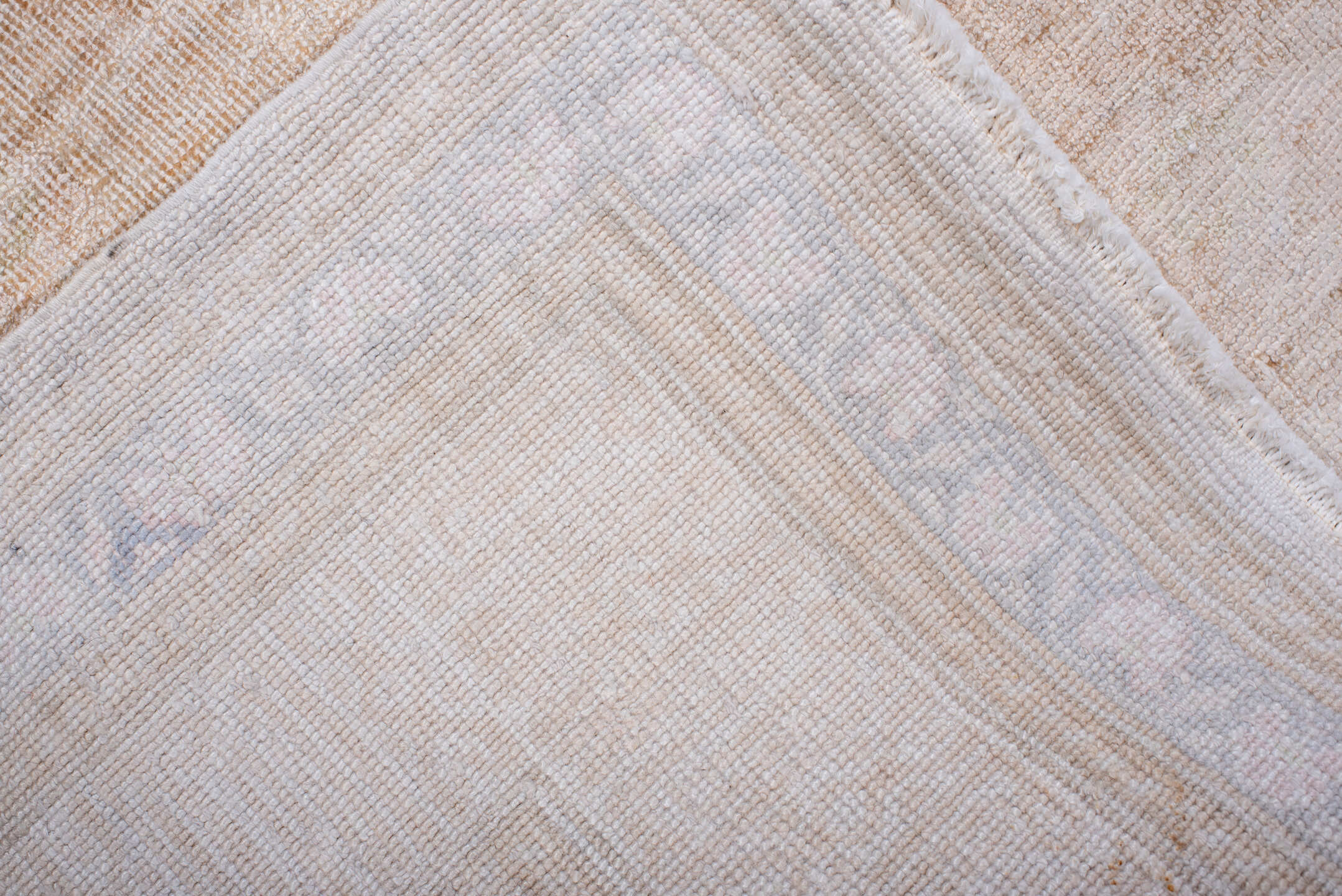 4' x 6' one-of-a-kind handmade vintage Kaisary small size rug. Color palette: brown, gainsboro, gray, light gray, off-white