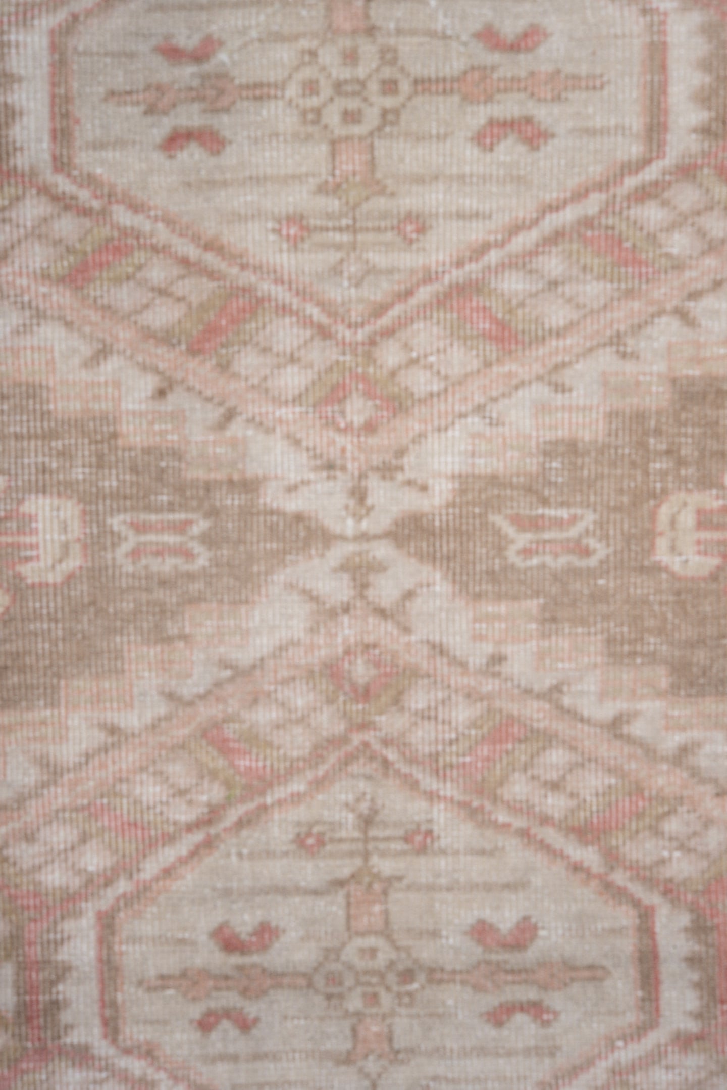 4' x 7' one-of-a-kind handmade vintage Sarab rug. Color palette: taupe, ivory, blush, brown, rose, cream, beige, gray, pink