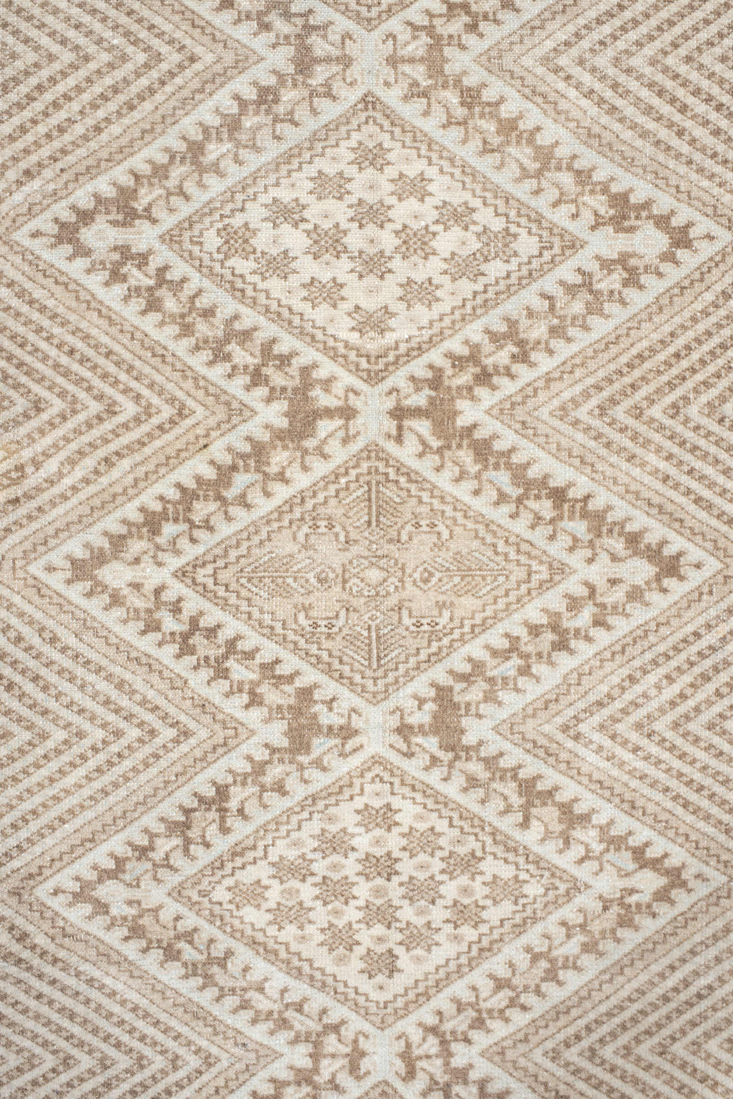3' x 5' one-of-a-kind handmade vintage Shiraz small size rug. Color palette: ivory, beige, taupe, camel, pale blue, gray