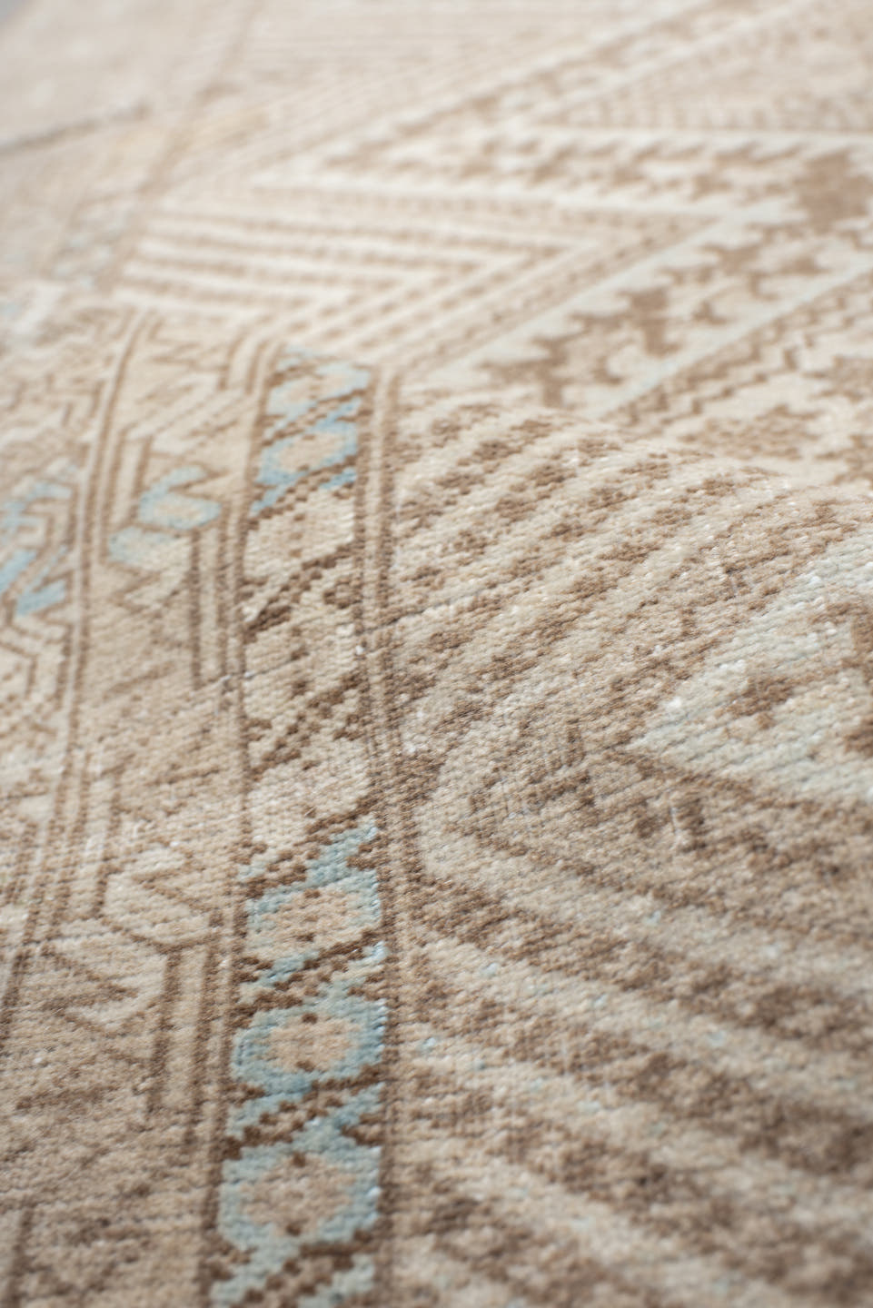 3' x 5' one-of-a-kind handmade vintage Shiraz small size rug. Color palette: ivory, beige, taupe, camel, pale blue, gray
