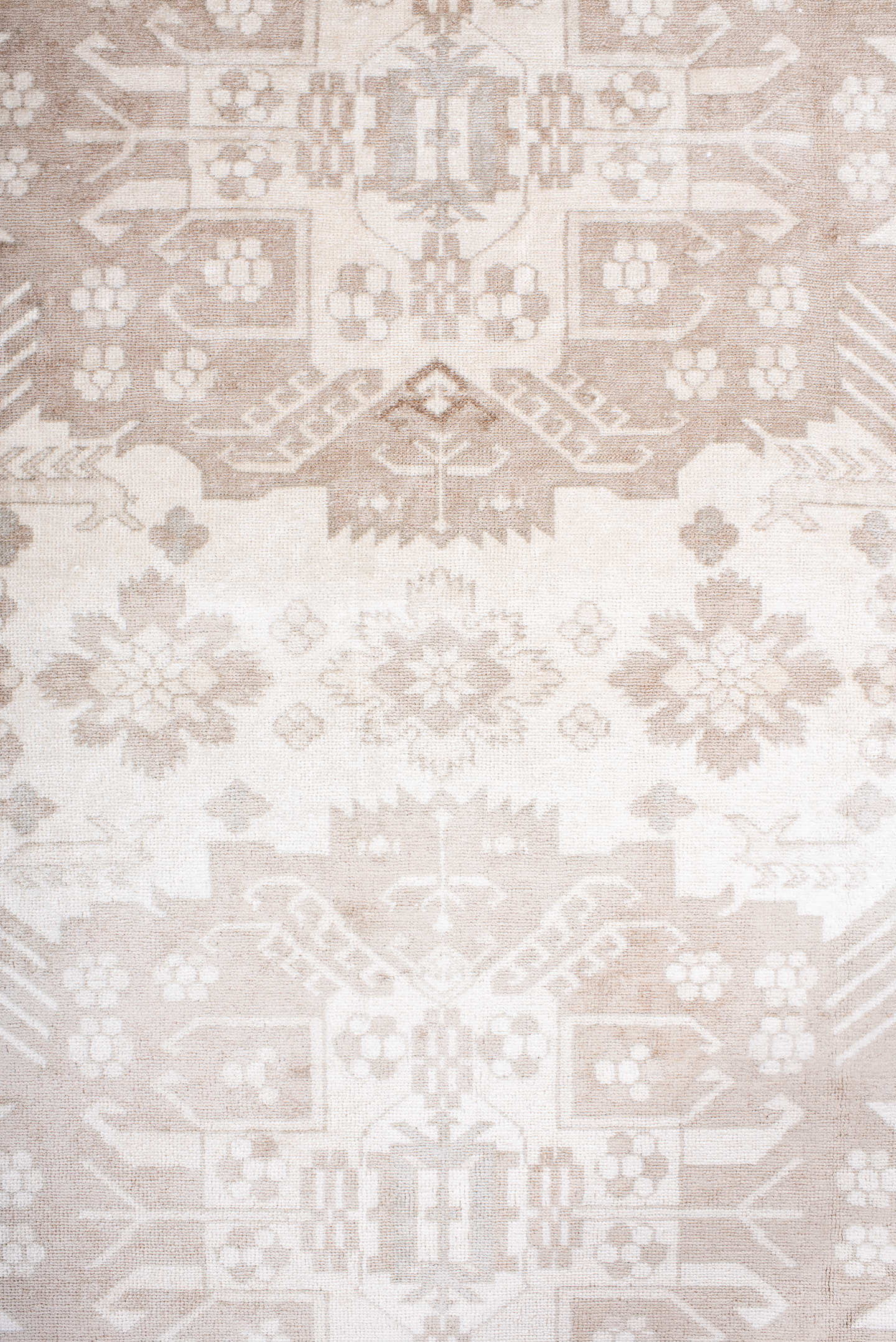 4' x 5' one-of-a-kind handmade antique Sivas small size rug. Color palette: ivory, taupe, beige, sand, camel, gray