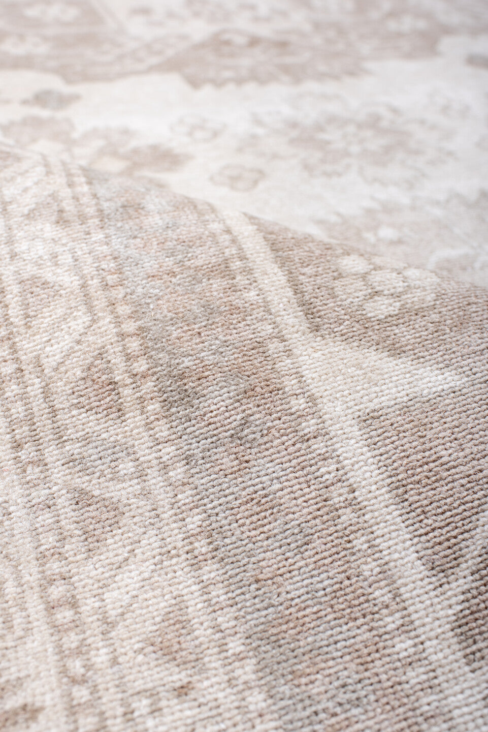 4' x 5' one-of-a-kind handmade antique Sivas small size rug. Color palette: ivory, taupe, beige, sand, camel, gray