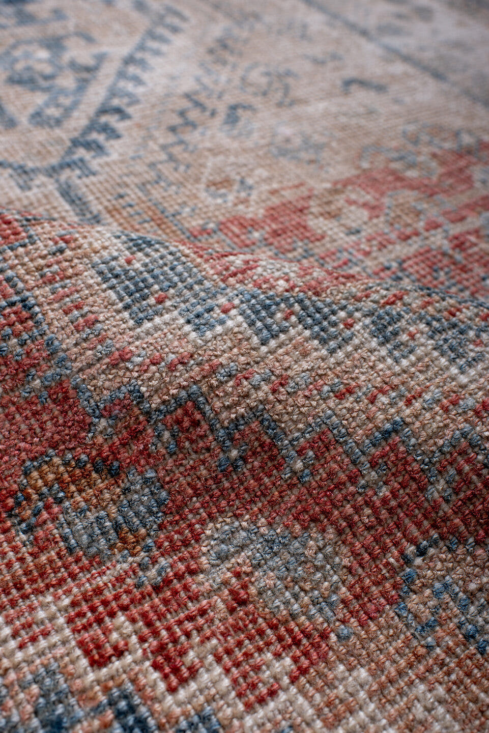 2' x 4' one-of-a-kind handmade antique Shiraz small size rug. Color palette: ivory, sky blue, coral, peach, faded red, beige