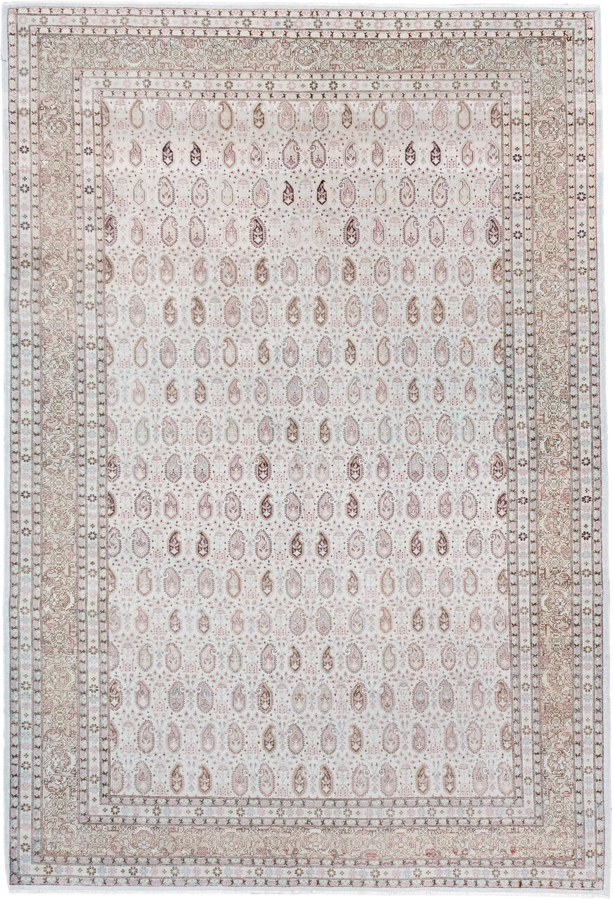 6' x 9' one-of-a-kind handmade antique Sivas medium size rug. Color palette: ivory, blush, taupe, beige, dusty rose, brown