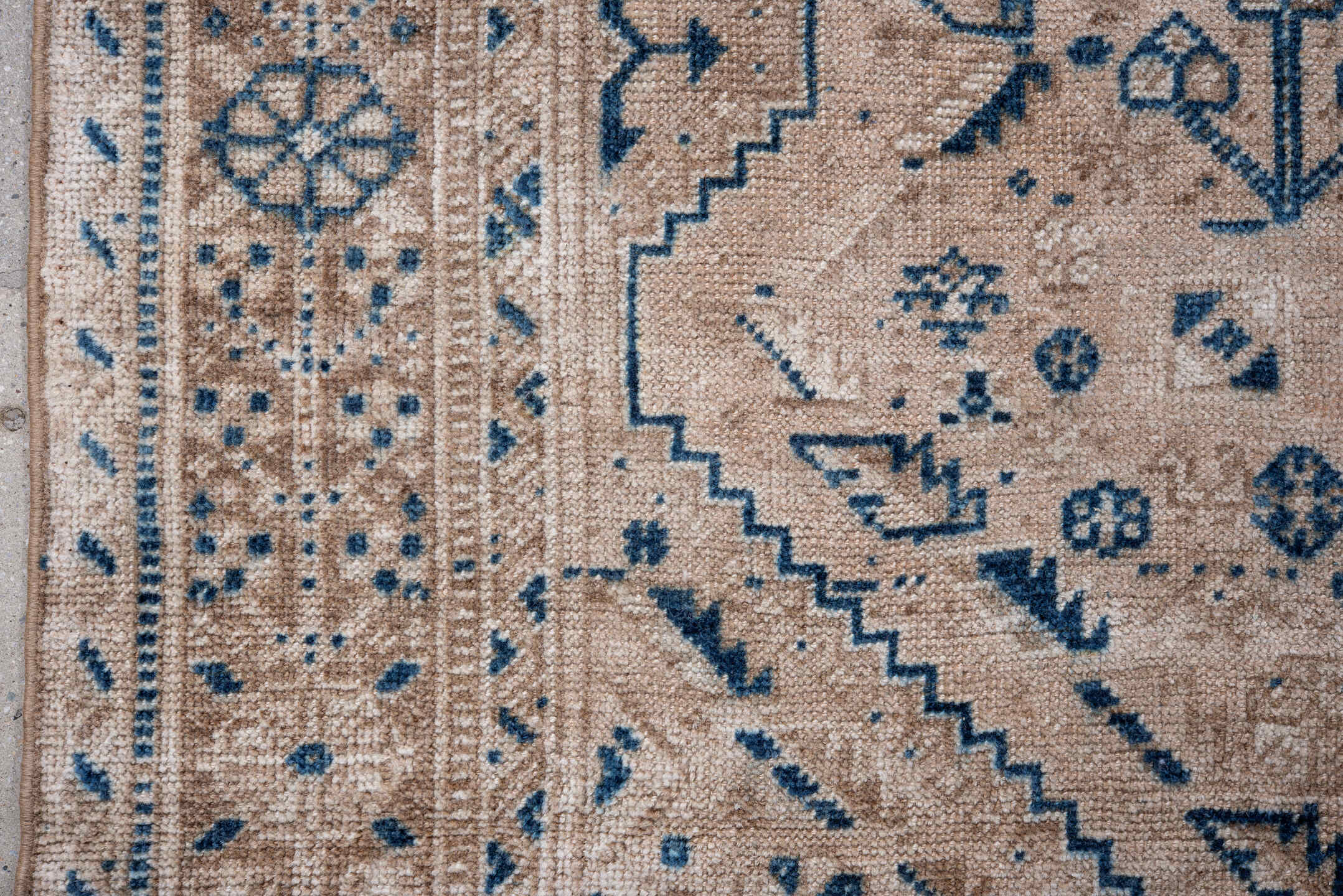 7' x 10' one-of-a-kind handmade vintage Shiraz large size rug. Color palette: ivory, blue, beige, camel, taupe, gray