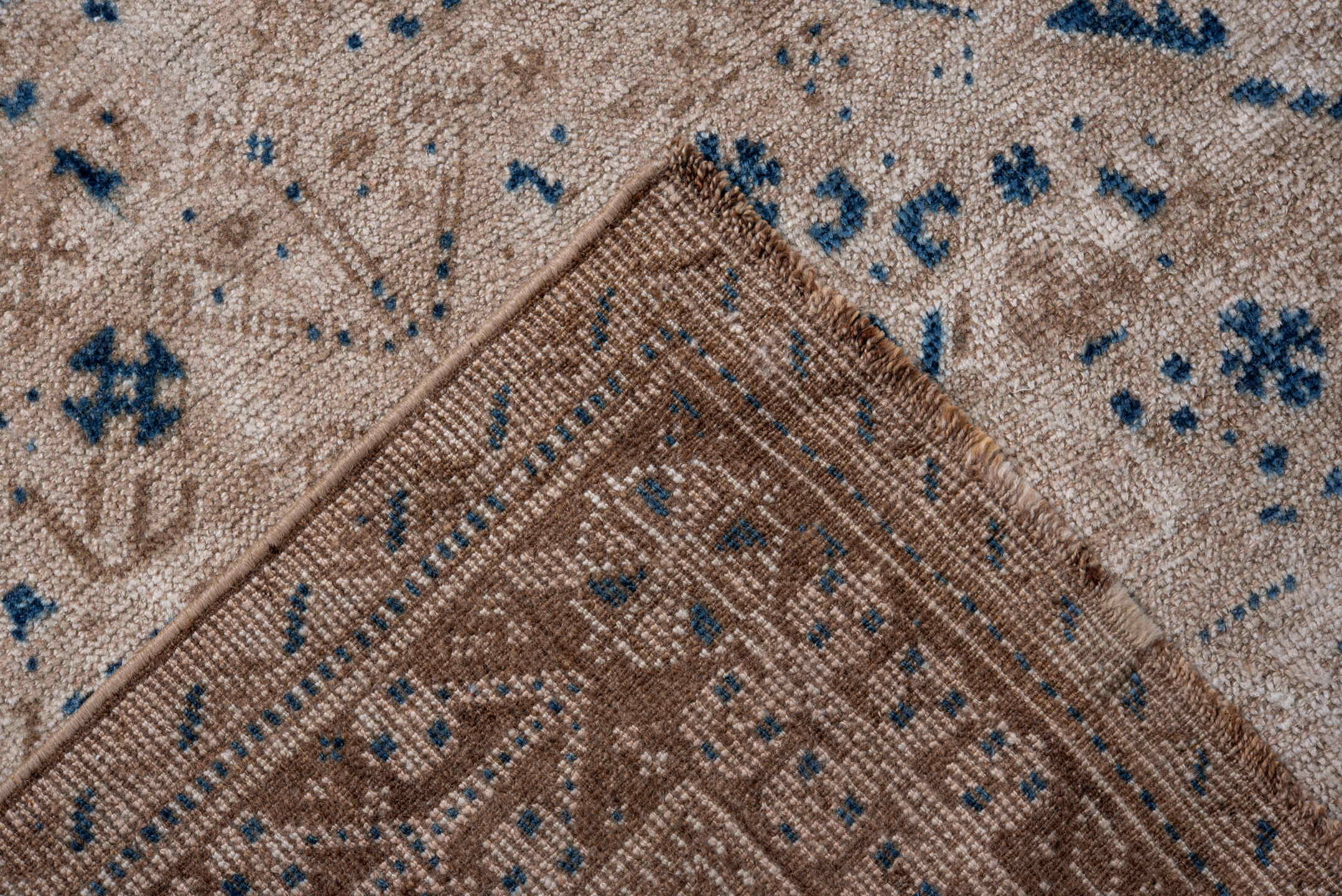 7' x 10' one-of-a-kind handmade vintage Shiraz large size rug. Color palette: ivory, blue, beige, camel, taupe, gray