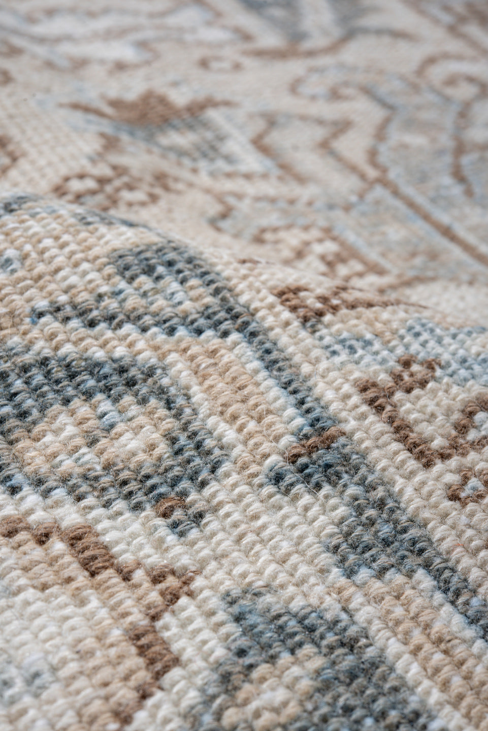 7' x 8' one-of-a-kind handmade vintage Heriz rug. Color palette: blue, dark gray, dim gray, gainsboro, gray, light blue