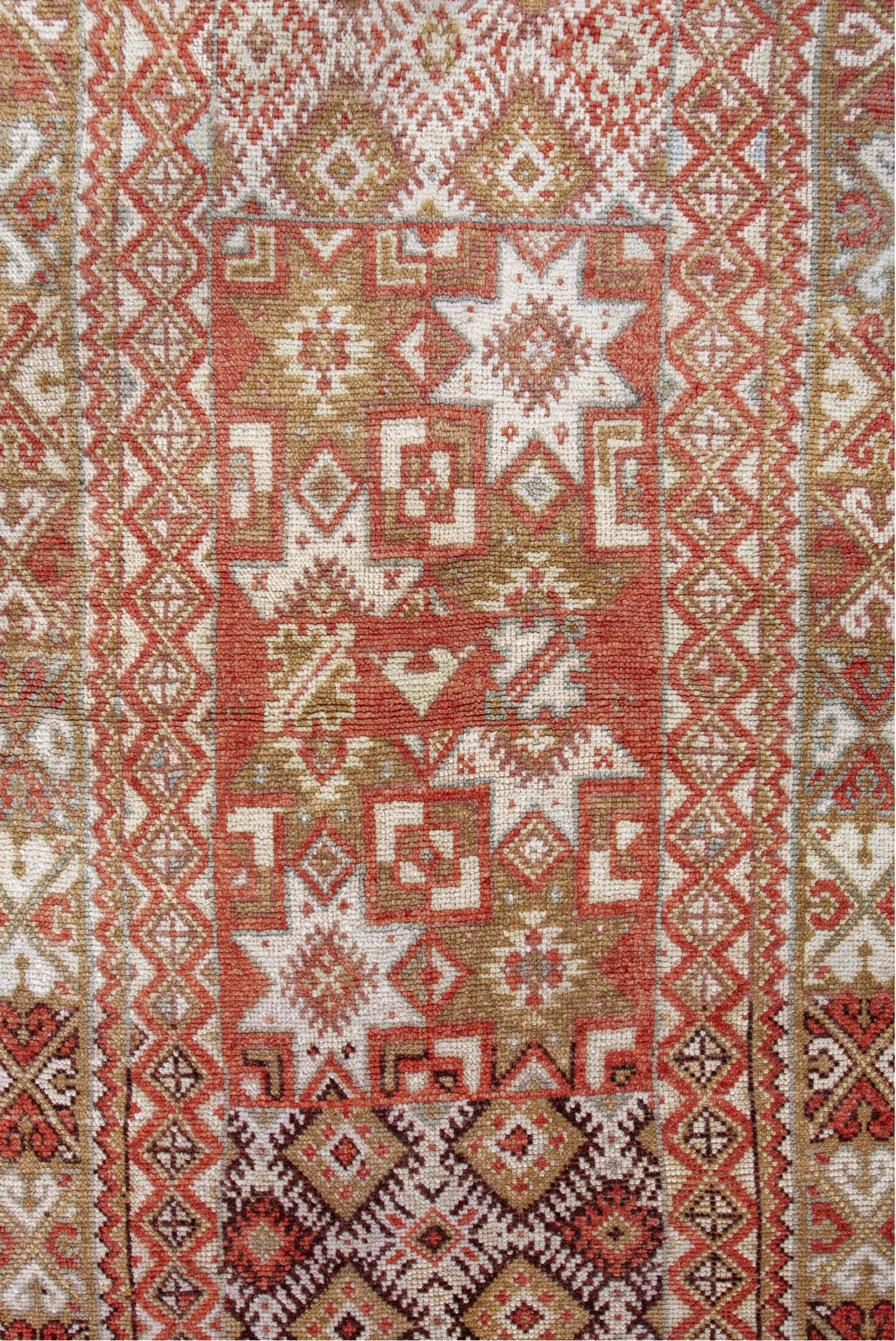 3' x 6' one-of-a-kind handmade vintage Moroccan small size rug. Color palette: antiquewhite, beige, brown, gray, off-white