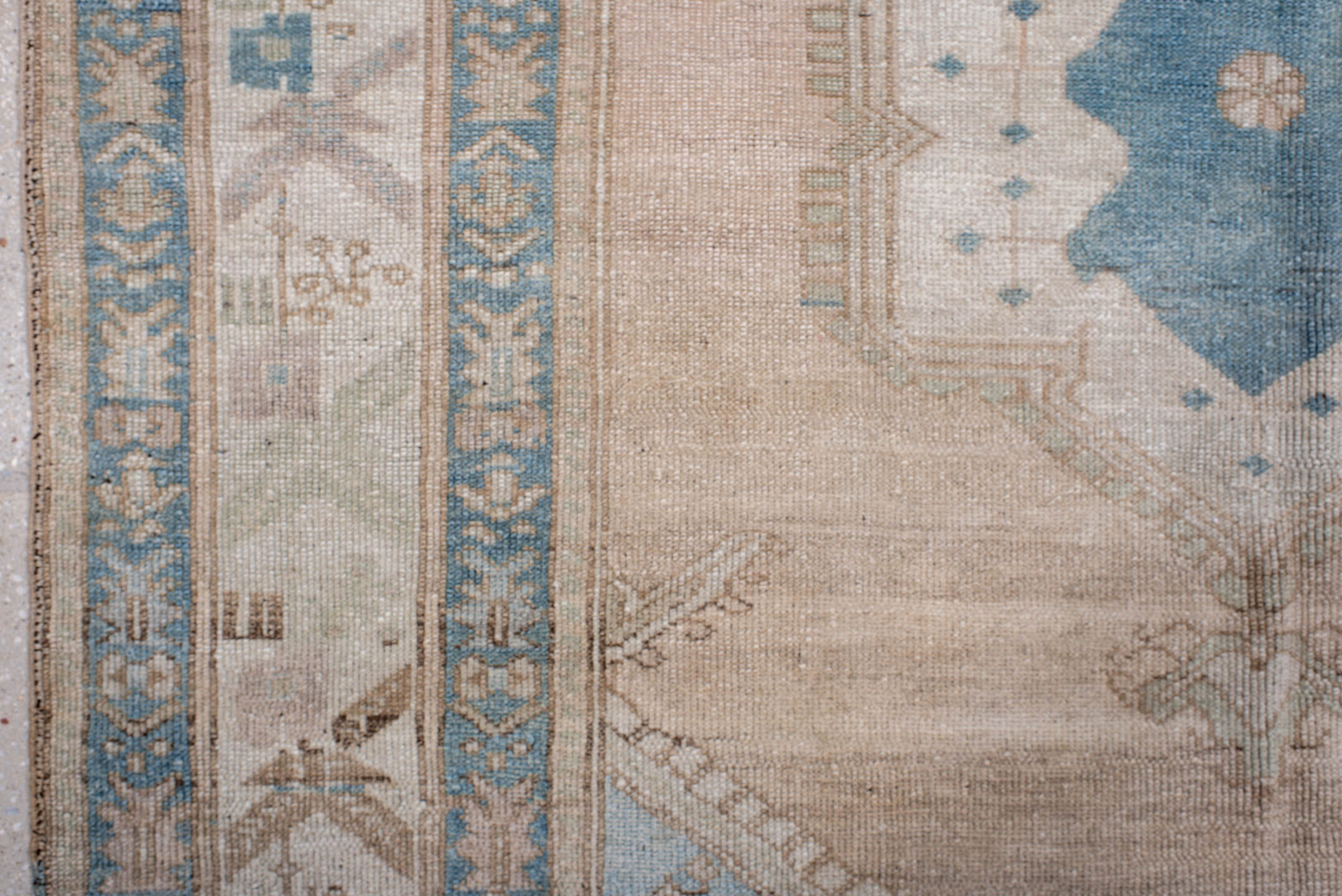 5' x 6' one-of-a-kind handmade vintage Oushak rug. Color palette: gainsboro, gray, light blue, light gray, light slate gray