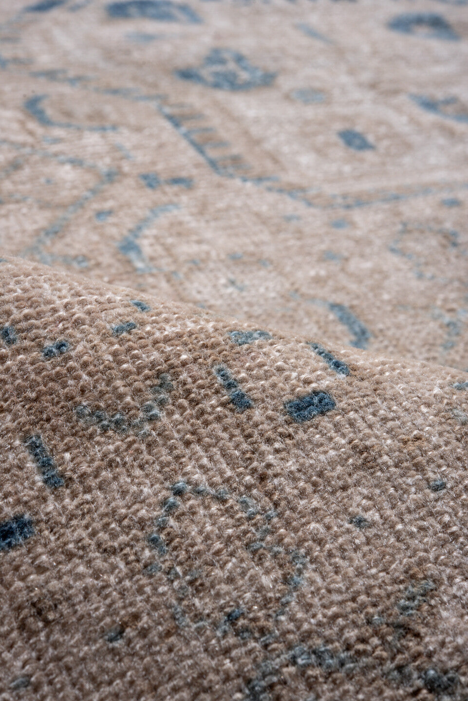 5' x 7' one-of-a-kind handmade vintage Hamadan rug. Color palette: blue, dark gray, dim gray, gainsboro, gray, light blue