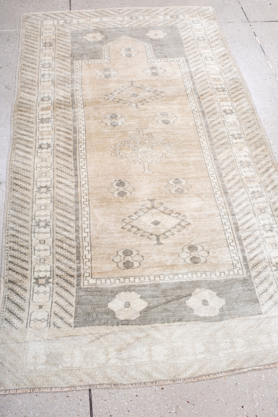 3' x 6' one-of-a-kind handmade vintage Anatol small size rug. Color palette: antiquewhite, brown, dark gray, floral white