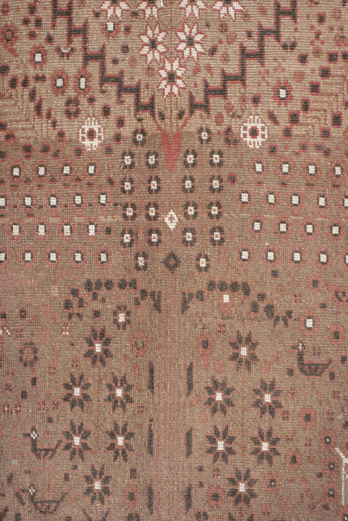 6' x 9' one-of-a-kind handmade vintage Sivas medium size rug. Color palette: terra cotta, ivory, taupe, brown, rose