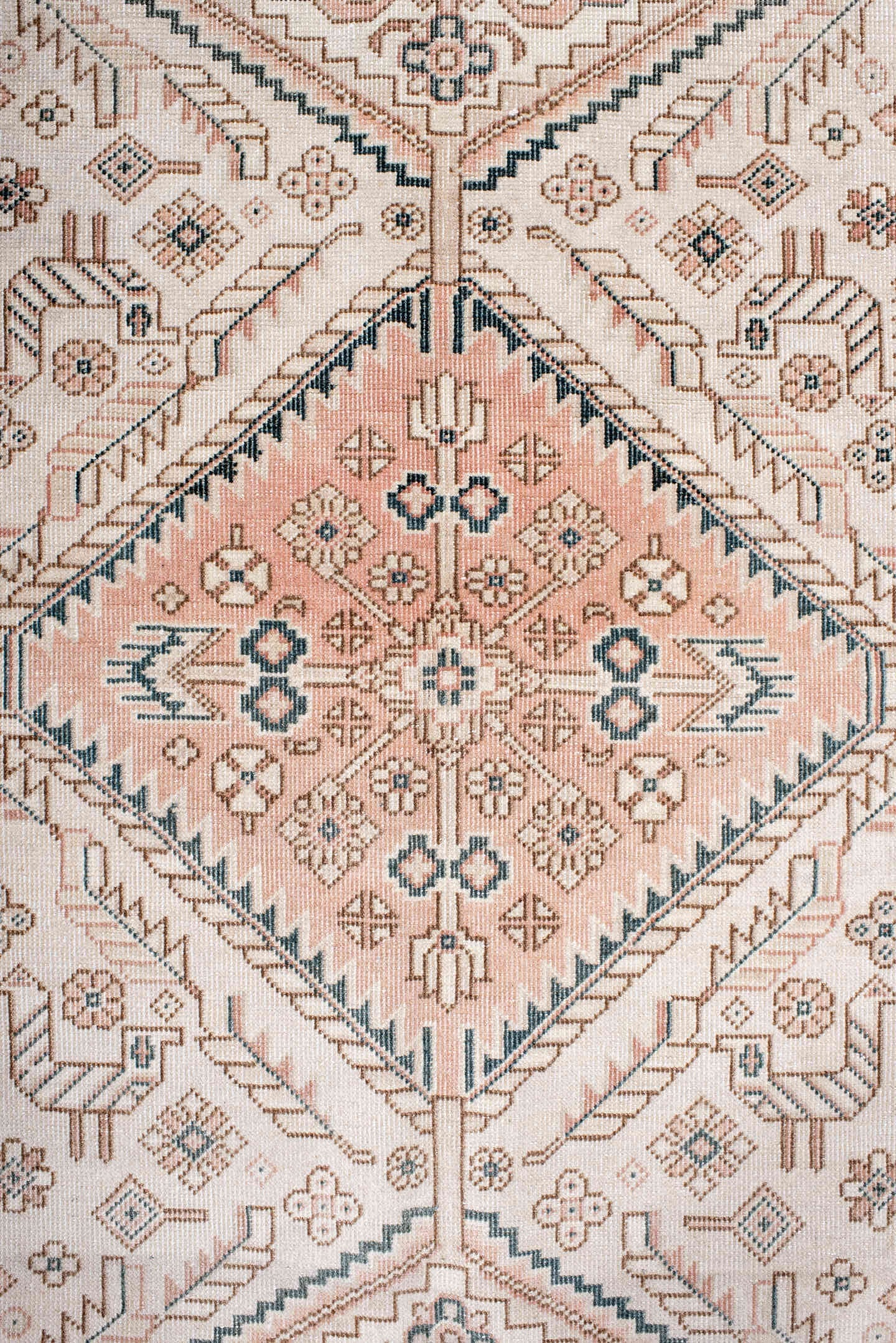 5' x 8' one-of-a-kind handmade antique Sivas medium size rug. Color palette: ivory, blush, taupe, dusty rose, muted blue