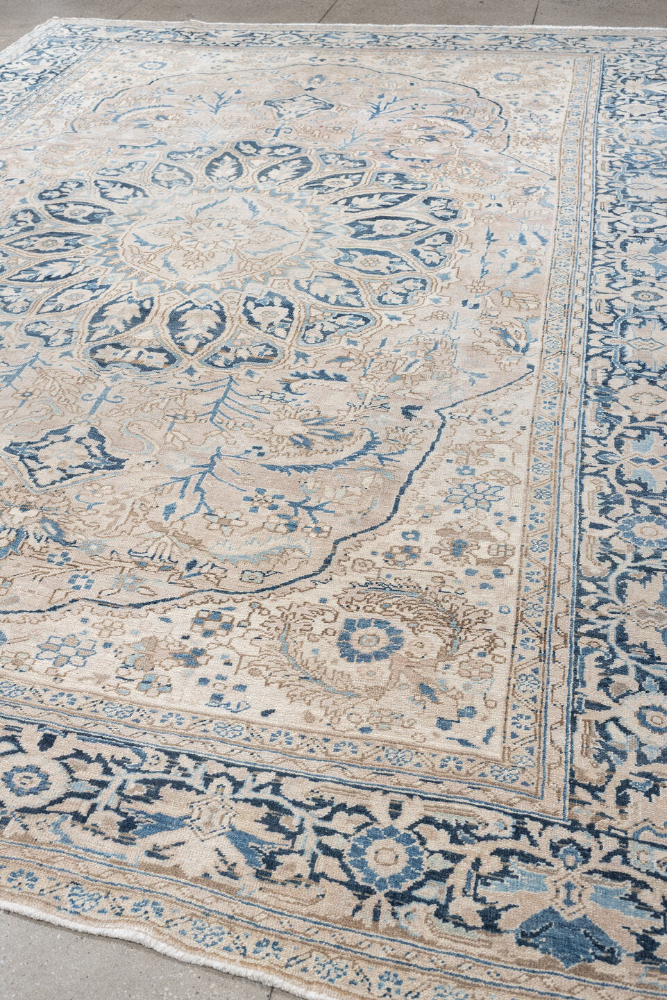 9' x 12' one-of-a-kind handmade vintage Heriz large size rug. Color palette: ivory, powder blue, navy, taupe, beige
