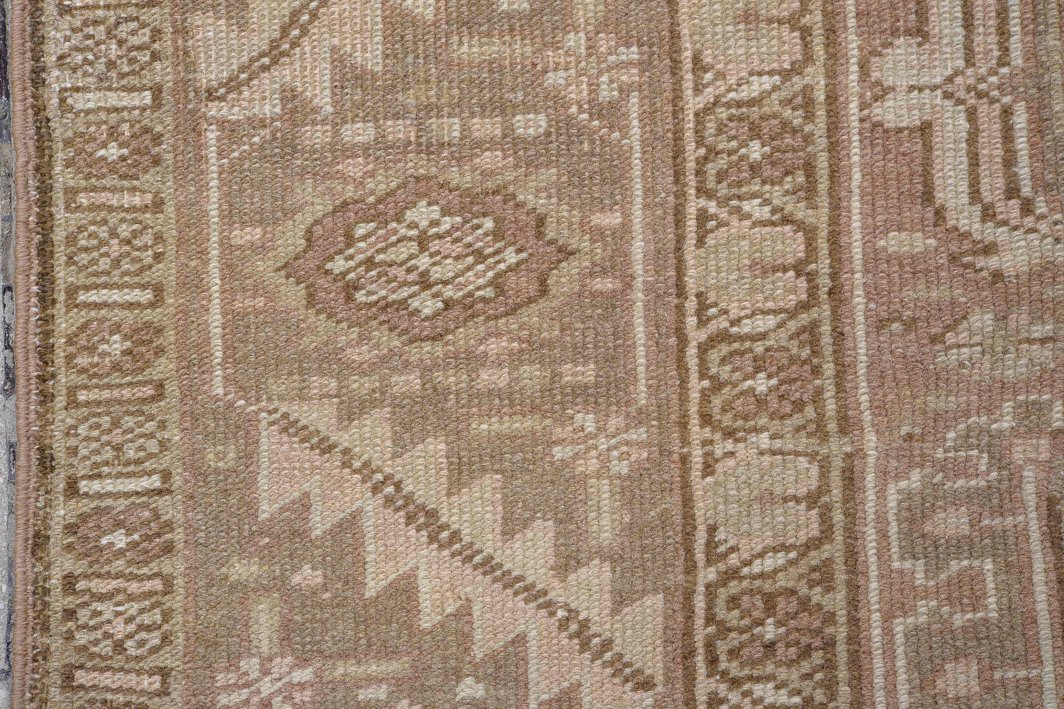 8' x 11' one-of-a-kind handmade vintage Heriz large size rug. Color palette: blue, brown, gray, light gray, off-white, pink