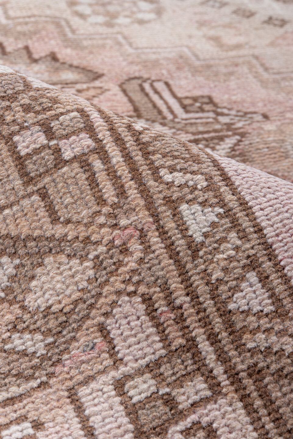 4' x 6' one-of-a-kind handmade vintage Hamadan small size rug. Color palette: brown, gray, light gray, off-white, pink