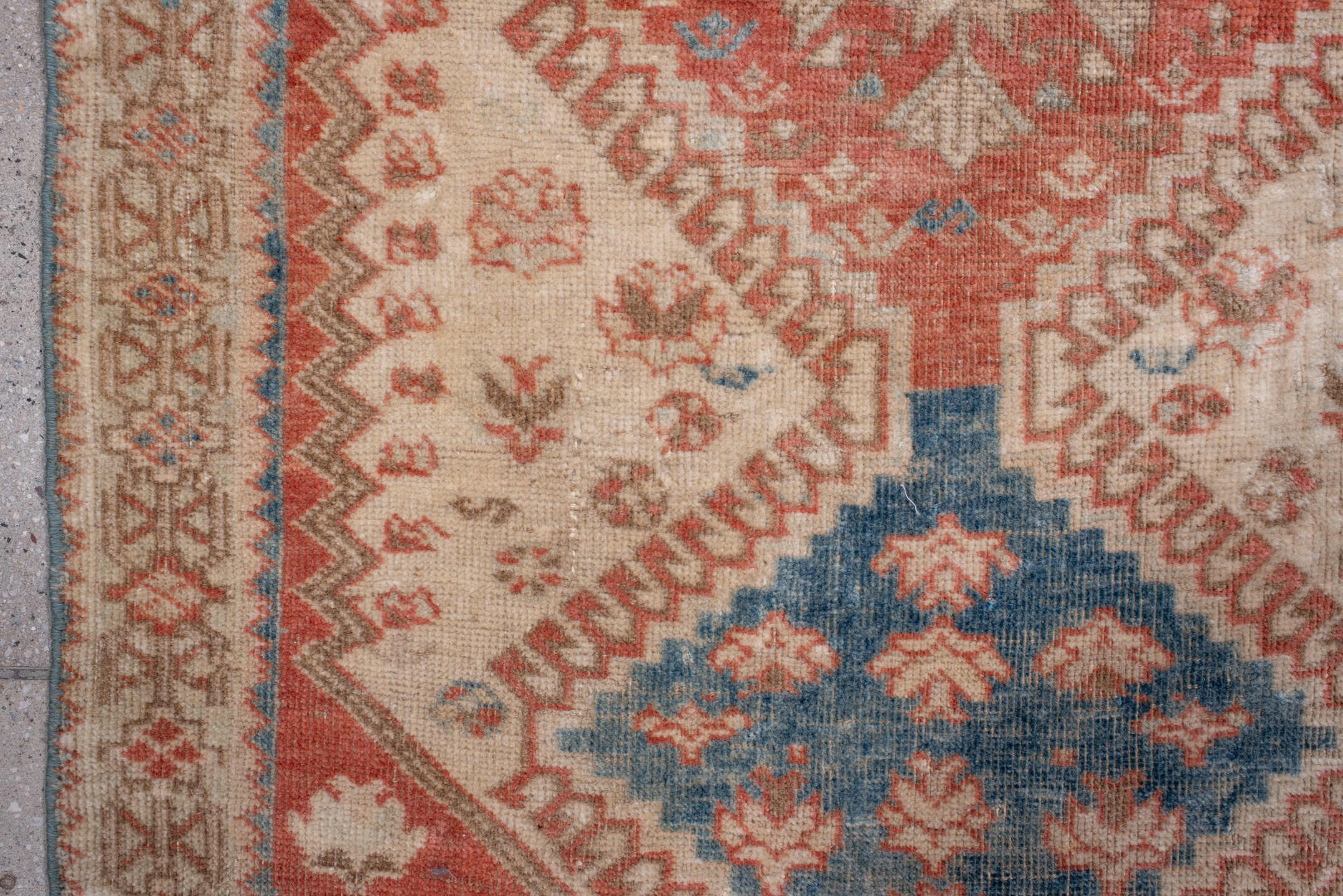 2' x 4' one-of-a-kind handmade antique Shiraz small size rug. Color palette: ivory, coral, sky blue, taupe, camel
