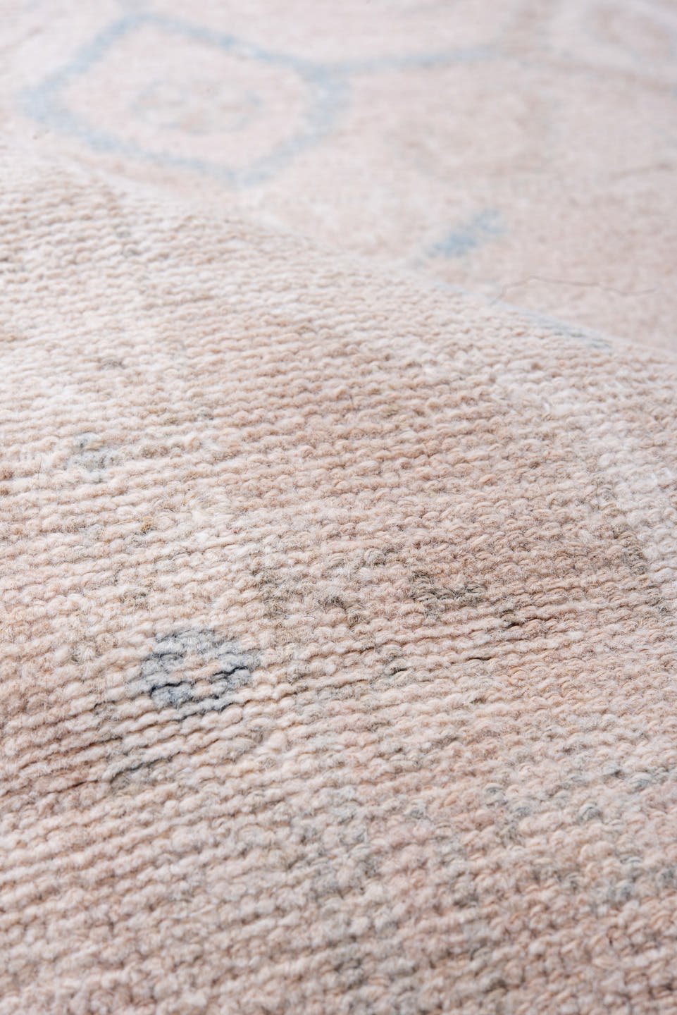 4' x 7' one-of-a-kind handmade vintage Hamadan rug. Color palette: blush, ivory, pale blue, beige, cream, pink, light blue
