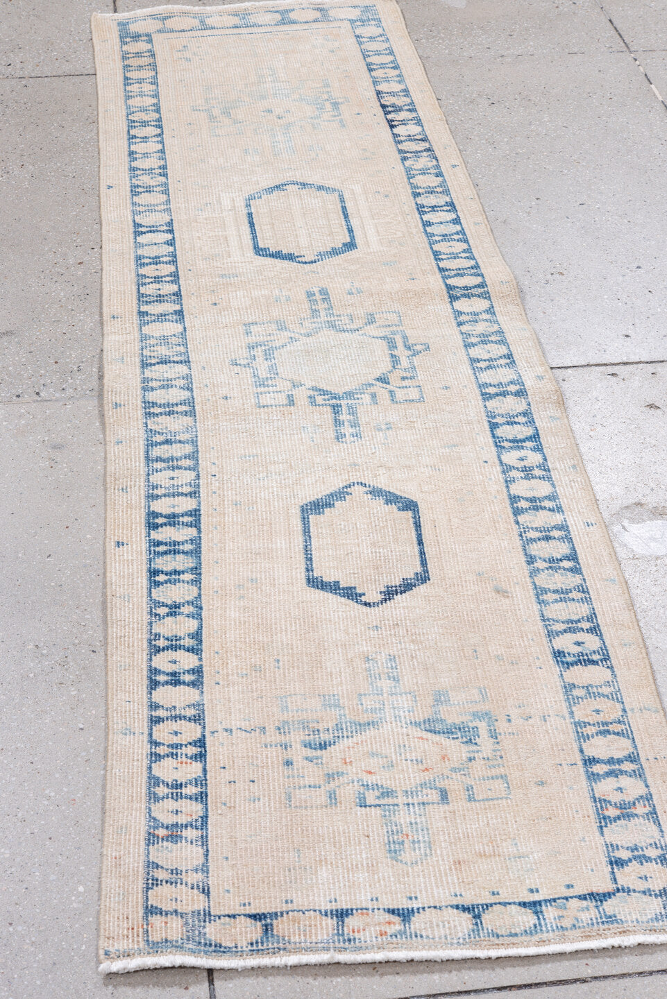 2' x 7' one-of-a-kind handmade vintage Heriz runner rug. Color palette: blue, dark gray, gainsboro, gray, light blue