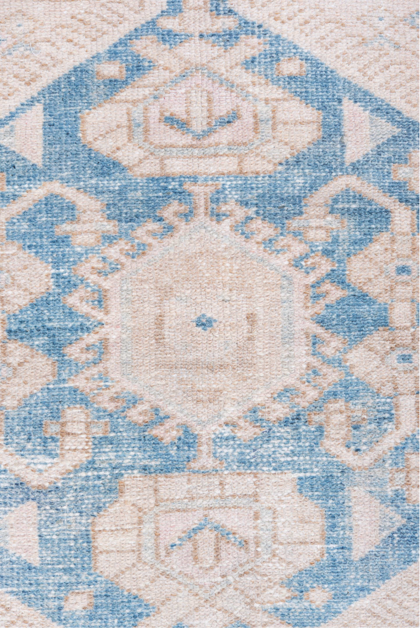4' x 6' one-of-a-kind handmade vintage Hamadan small size rug. Color palette: ivory, sky blue, blush, beige, taupe