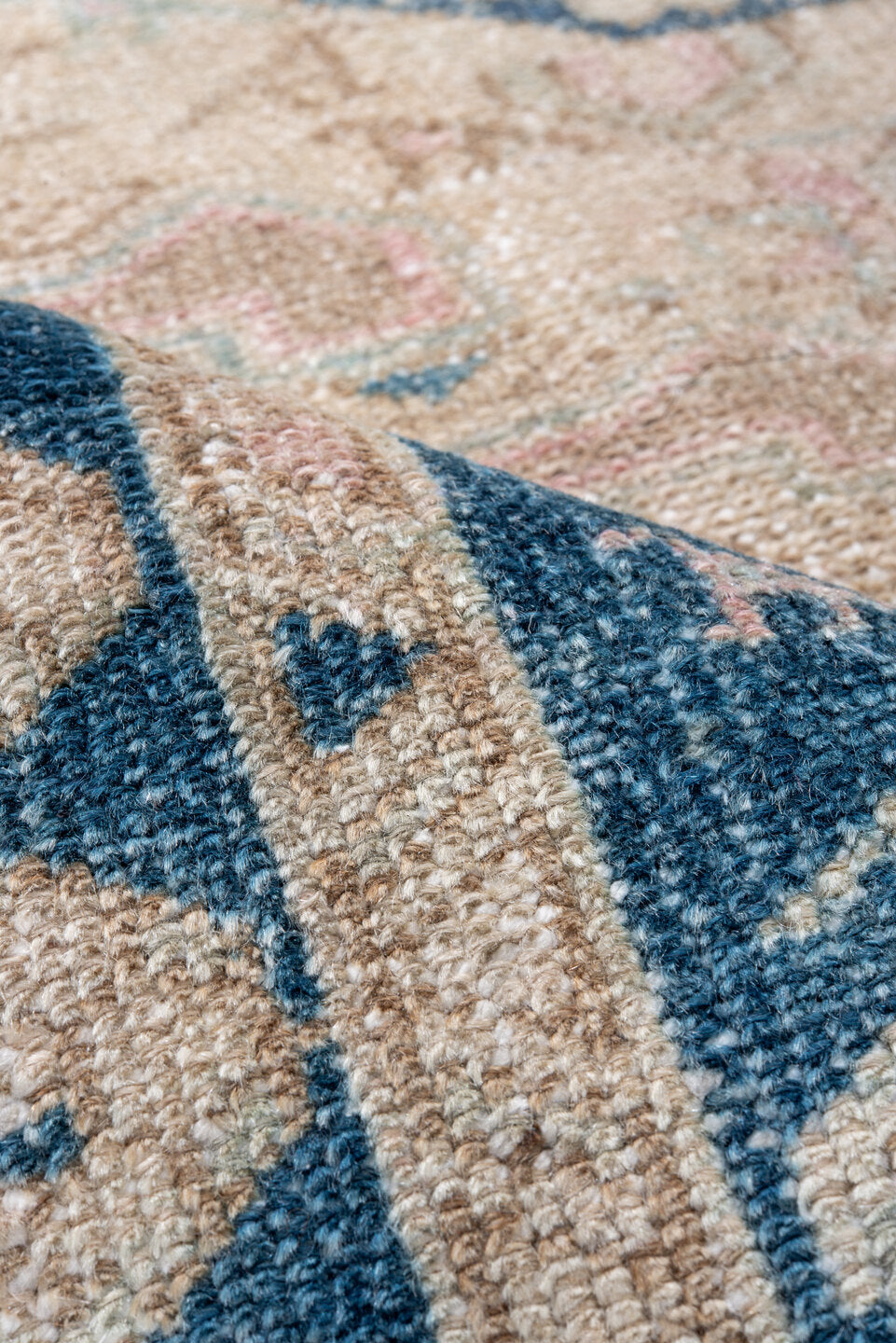 4' x 6' one-of-a-kind handmade vintage Hamadan small size rug. Color palette: blue, brown, gray, light blue, light gray