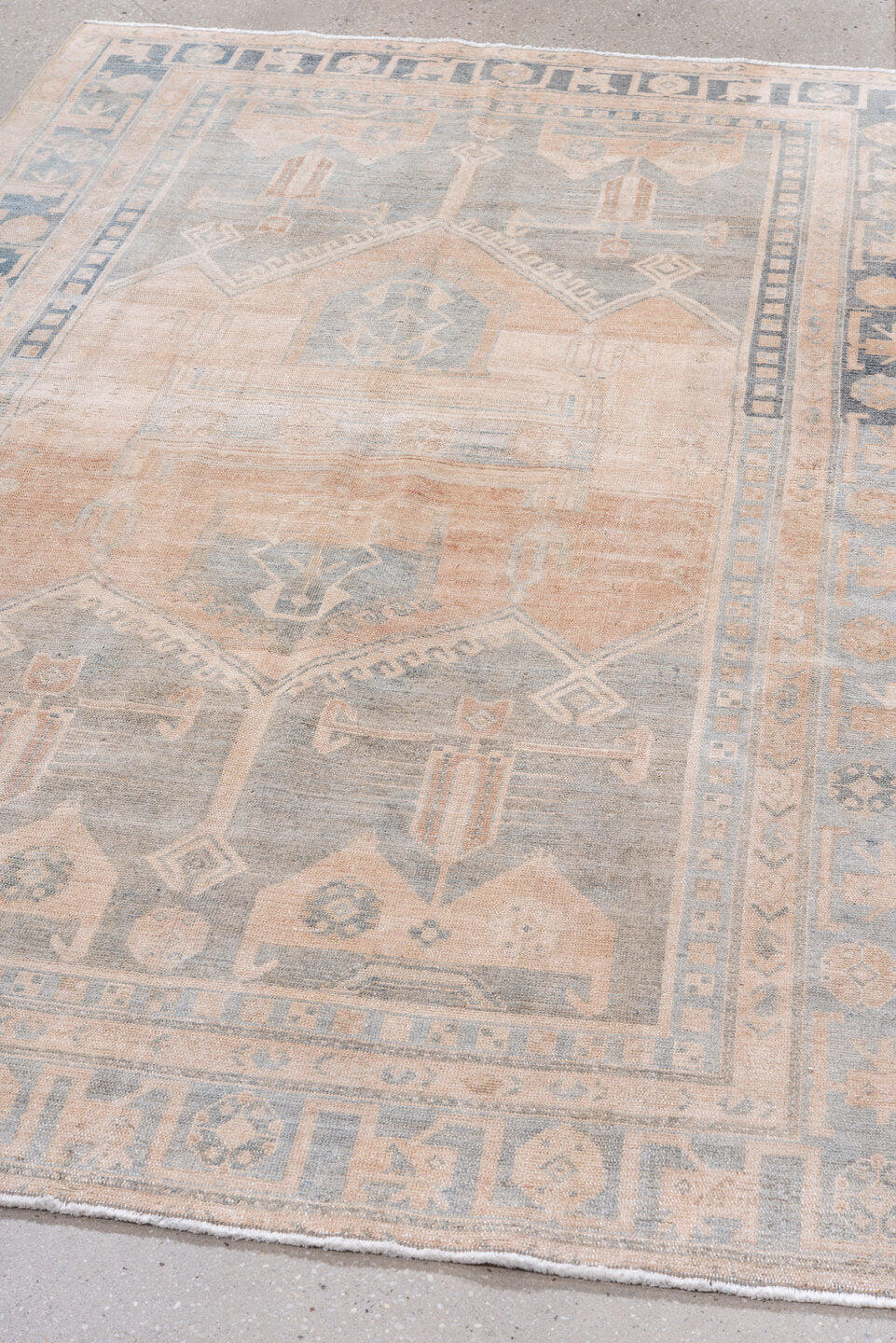 4' x 8' one-of-a-kind handmade vintage Malayer rug. Color palette: black, charcoal, dark gray, dim gray, gray, light gray