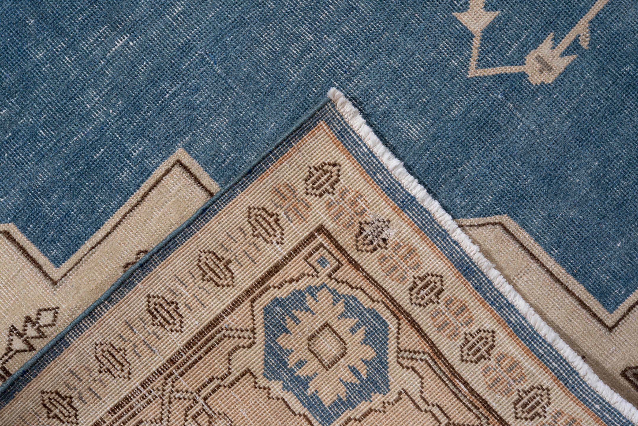 6' x 9' one-of-a-kind handmade vintage Sivas medium size rug. Color palette: sky blue, ivory, taupe, beige, camel, slate