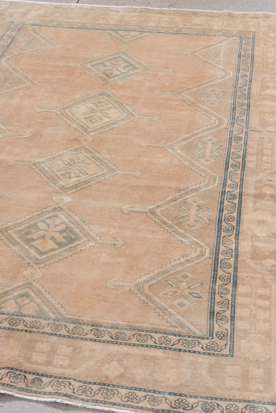 4' x 6' one-of-a-kind handmade antique Malayer small size rug. Color palette: blush, ivory, taupe, sage, beige, pink, gray