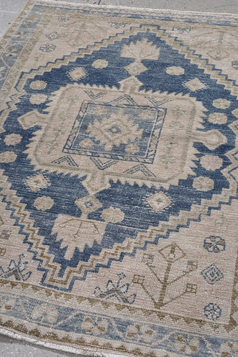 3' x 4' one-of-a-kind handmade antique Hamadan small size rug. Color palette: ivory, navy, light blue, taupe, beige, brown