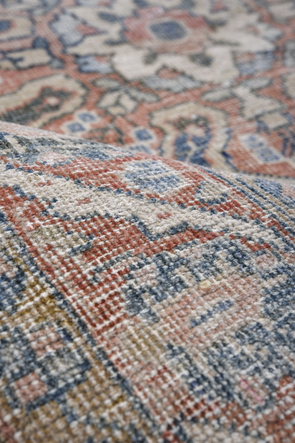 4' x 6' one-of-a-kind handmade antique Mahal small size rug. Color palette: navy, ivory, blush, rust, slate, cream