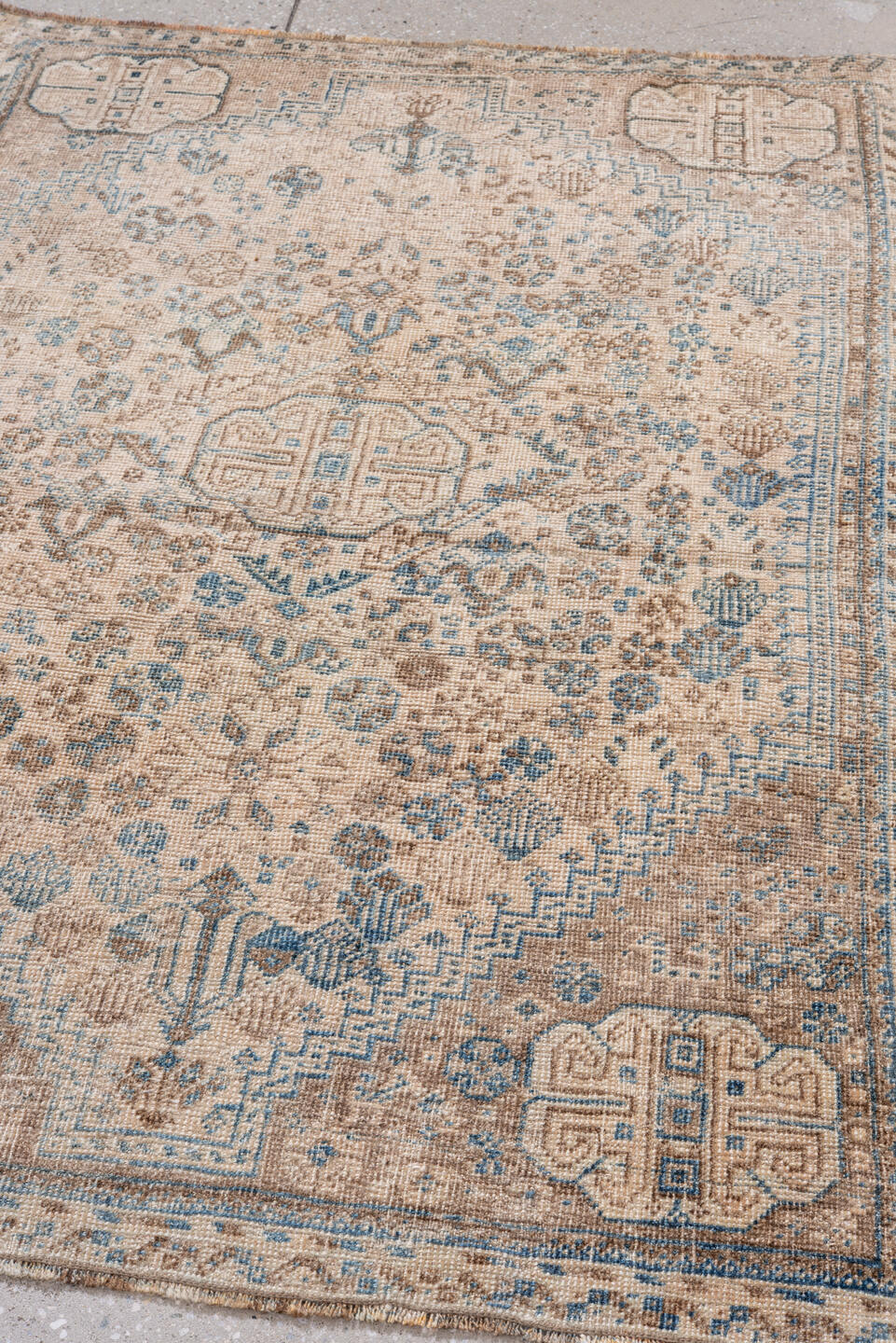 3' x 5' one-of-a-kind handmade antique Shiraz small size rug. Color palette: ivory, sky blue, taupe, beige, camel, slate