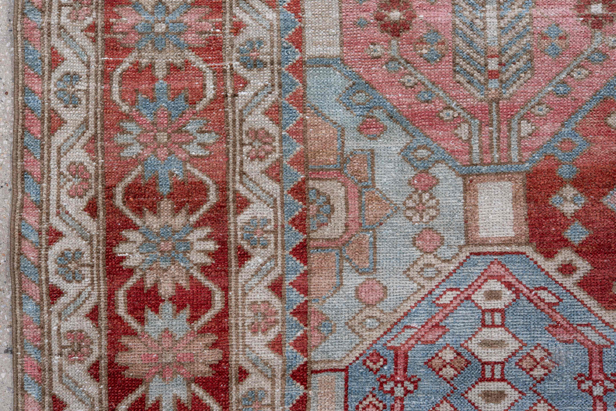 5' x 7' one-of-a-kind handmade vintage Baktiary rug. Color palette: blue, brown, dark gray, dim gray, gainsboro, gray