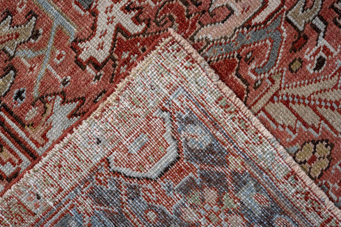 Vintage Heriz Area Rug (6' x 9')