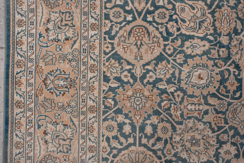 Antique Sivas Area Rug (8' x 11')