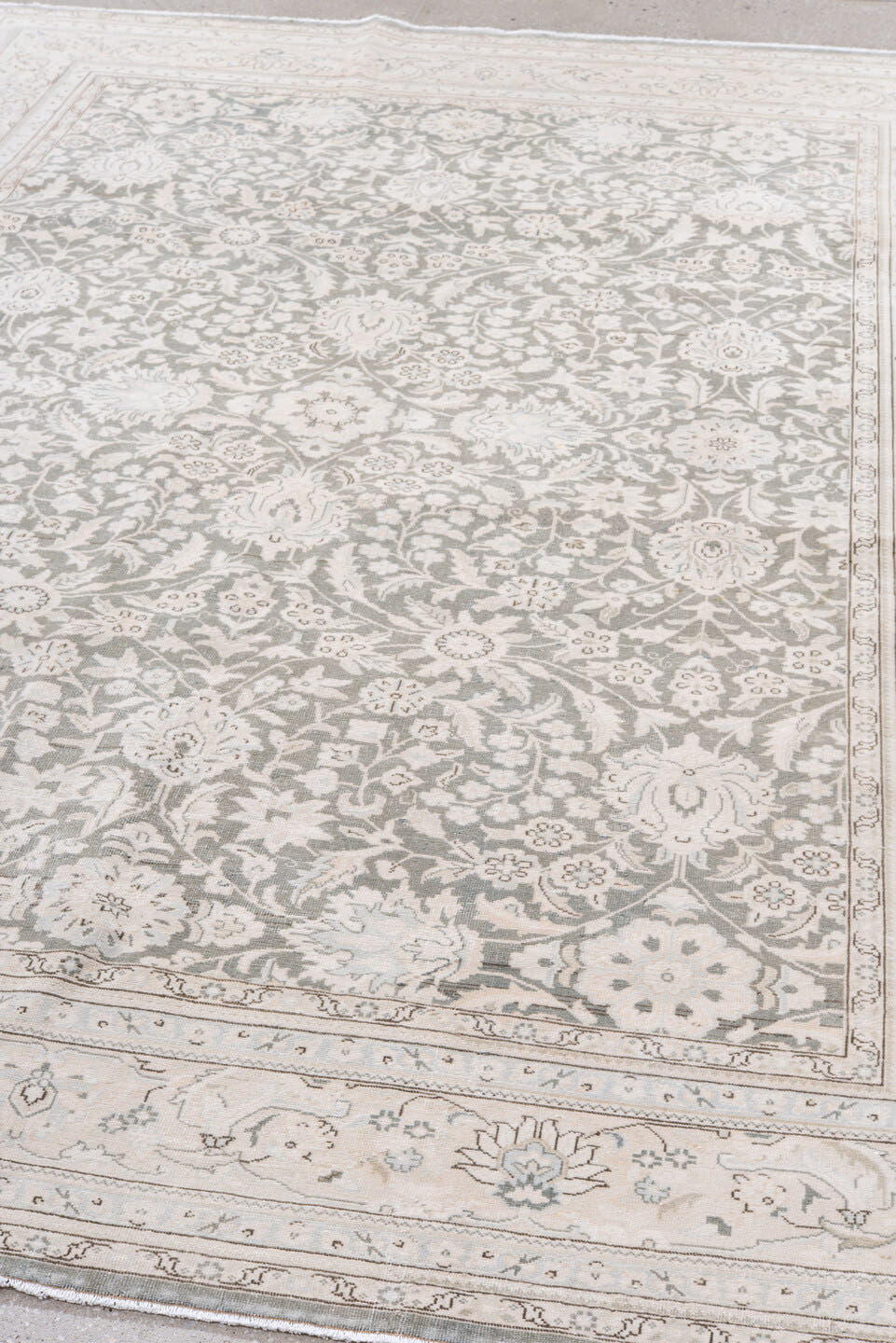 6' x 9' one-of-a-kind handmade antique Sivas medium size rug. Color palette: ivory, taupe, silver, gray, beige, camel