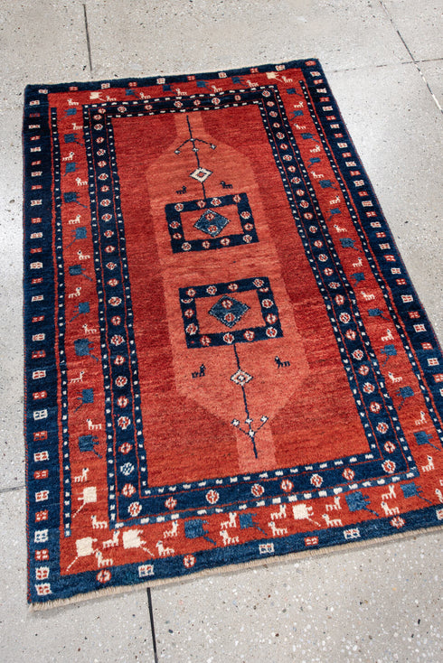 Vintage Gabbe Area Rug (2' x 4')