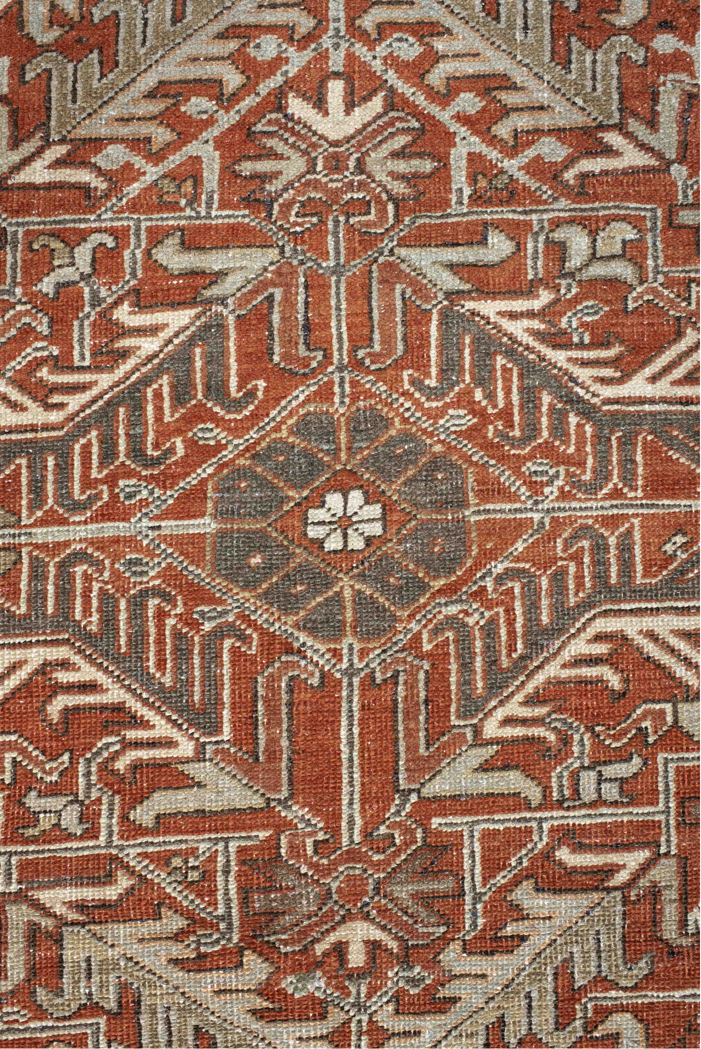 8' x 9' one-of-a-kind handmade vintage Heriz rug. Color palette: antiquewhite, brown, gray, light gray, linen, off-white