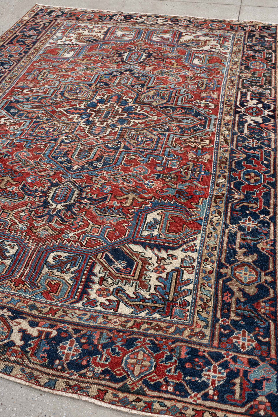 6' x 9' one-of-a-kind handmade vintage Heriz medium size rug. Color palette: antiquewhite, blue, brown, dark gray, gray