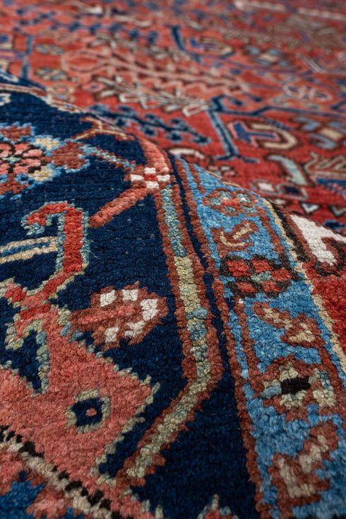 Antique Heriz Area Rug (6' x 9')