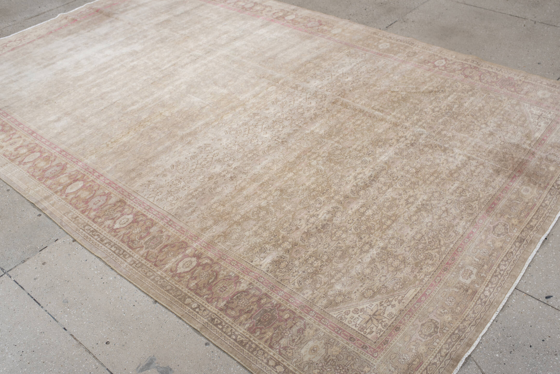 6' x 10' one-of-a-kind handmade vintage Sivas large size rug. Color palette: brown, gray, off-white, pink, light gray