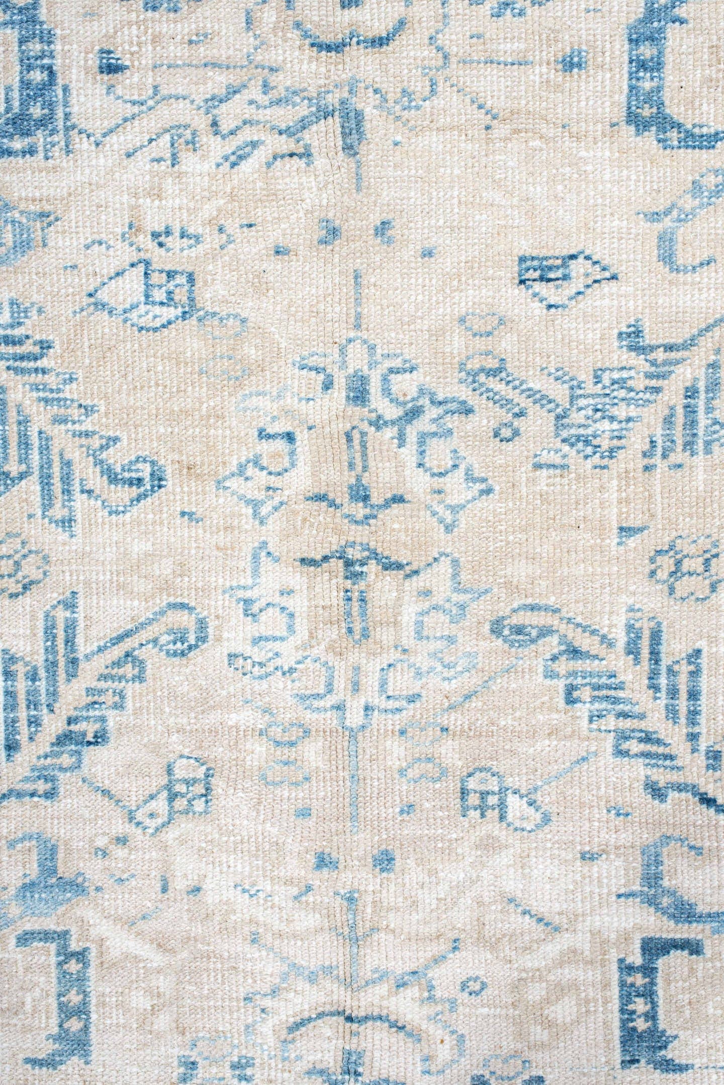 5' x 8' one-of-a-kind handmade antique Heriz medium size rug. Color palette: ivory, sky blue, ice blue, cream, beige