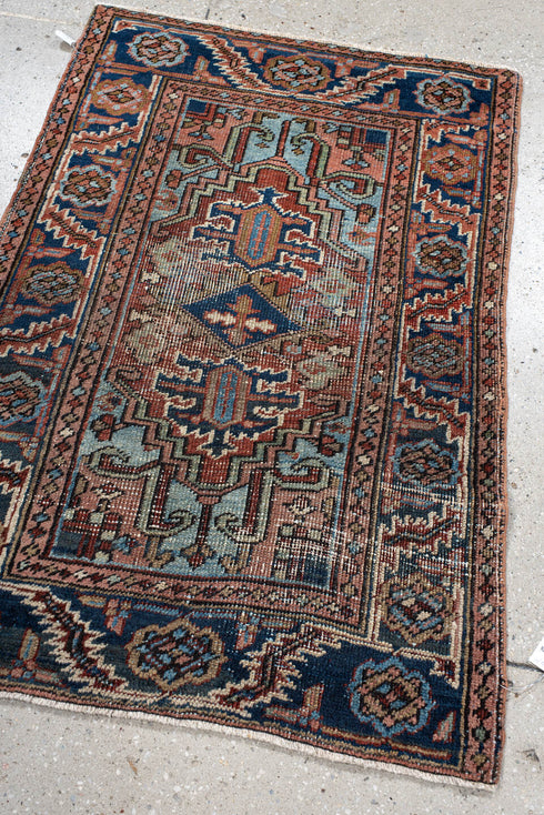 Antique Heriz Area Rug (2' x 3')