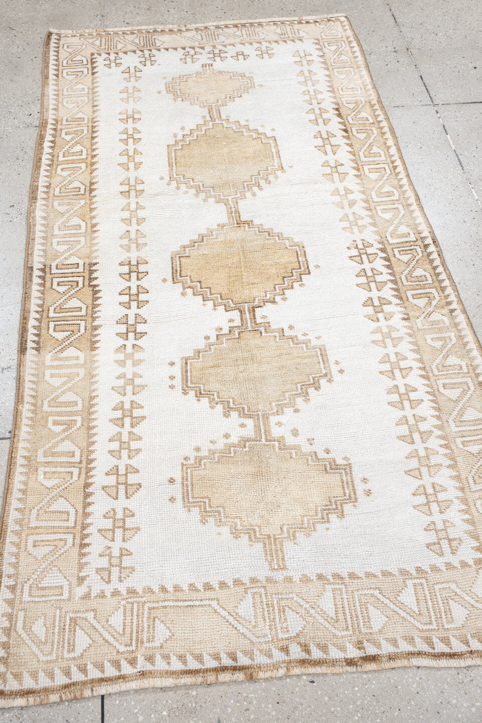 3' x 6' one-of-a-kind handmade vintage Gabbe small size rug. Color palette: ivory, beige, taupe, cream, gray