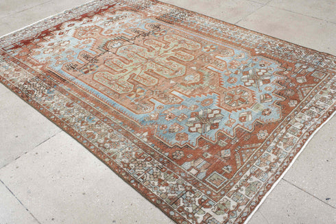 Antique Baktiary Area Rug (6' x 8')