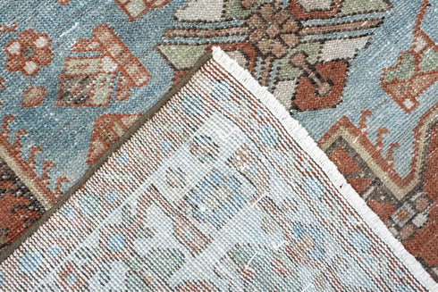 Antique Baktiary Area Rug (6' x 8')