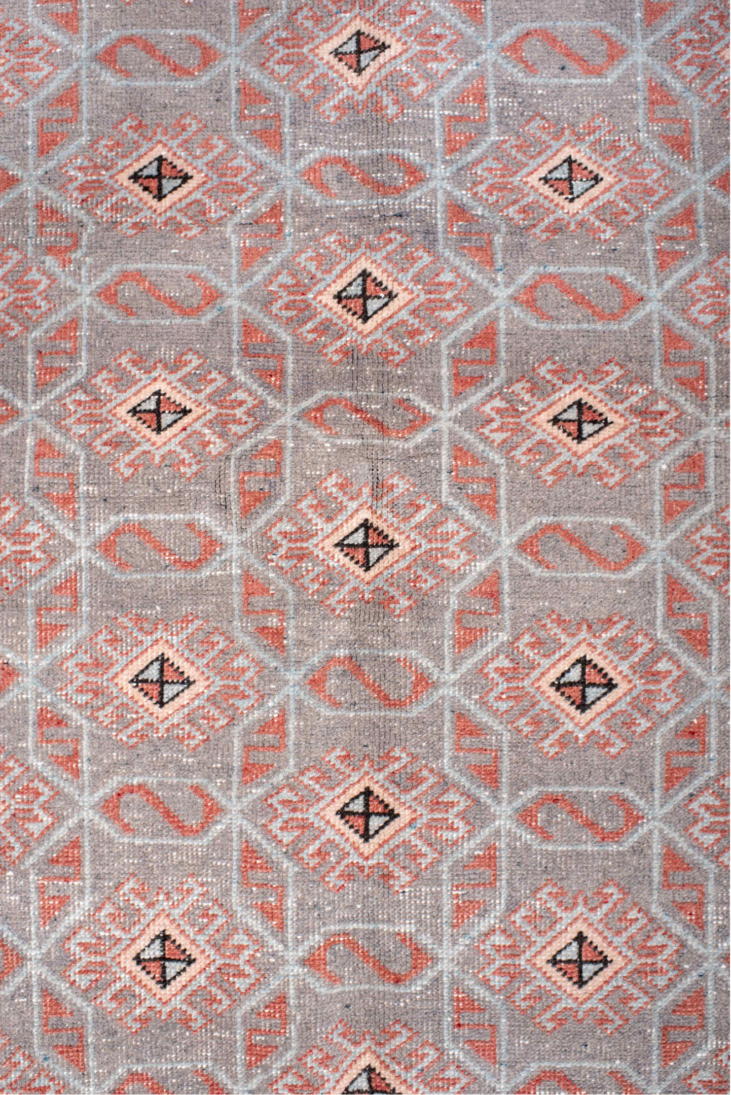4' x 7' one-of-a-kind handmade vintage Sparta rug. Color palette: salmon, gray, ivory, charcoal, rose, taupe, pink, black